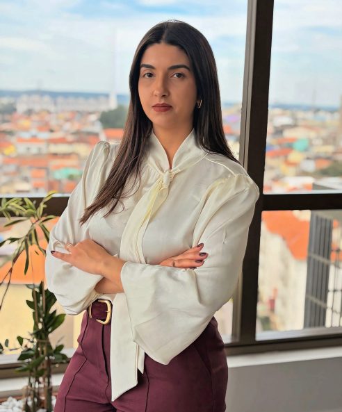Dra. Bruna